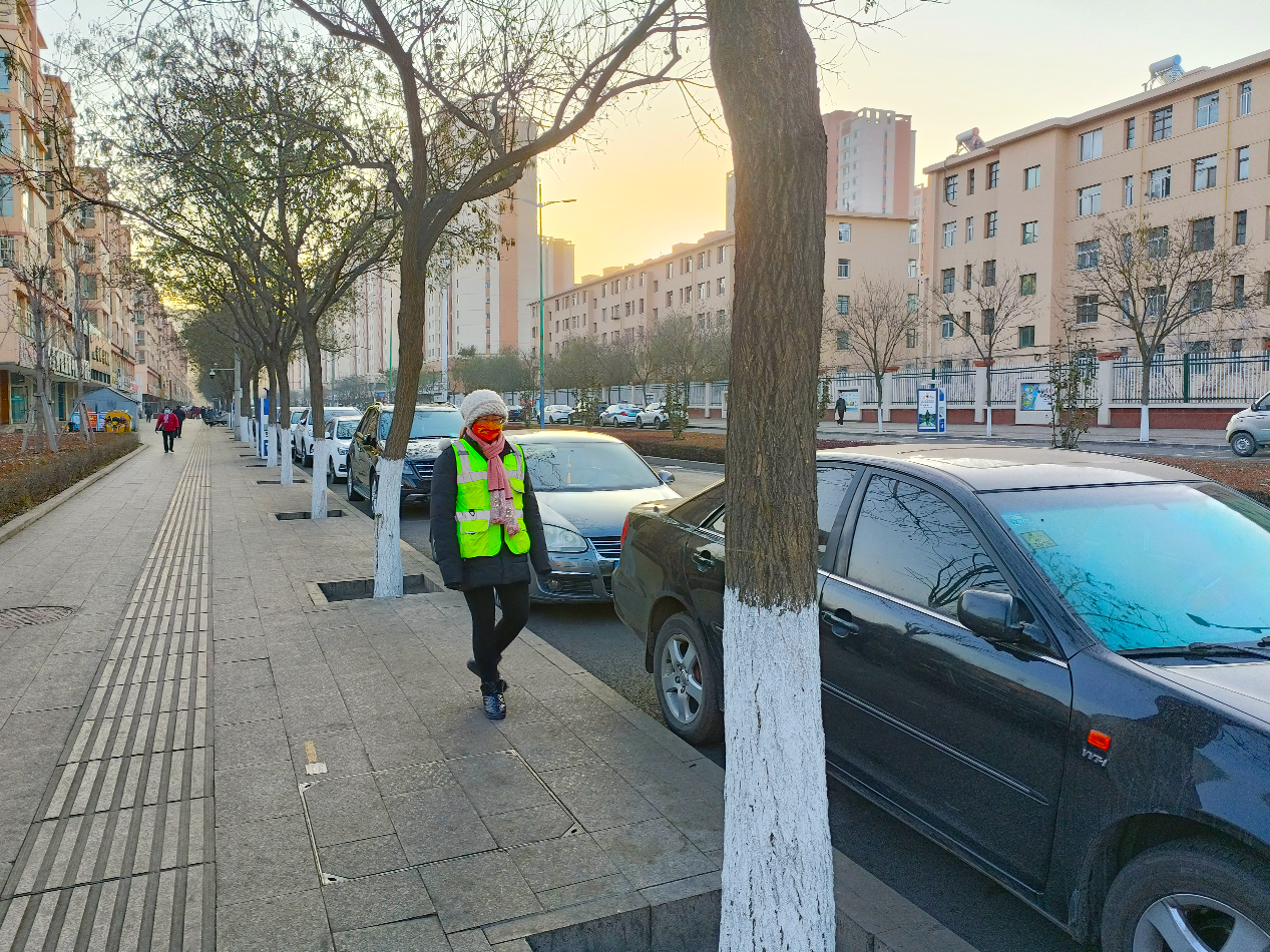 �t�Ņ^�ǻ�ͣ܇(ch��)�Ŀ